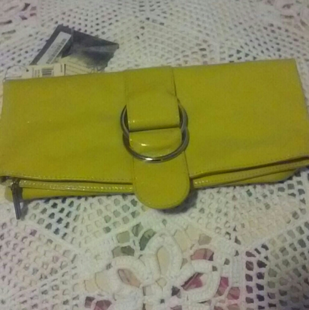 🐞 Hobo International Patent Leather Clutch 💚